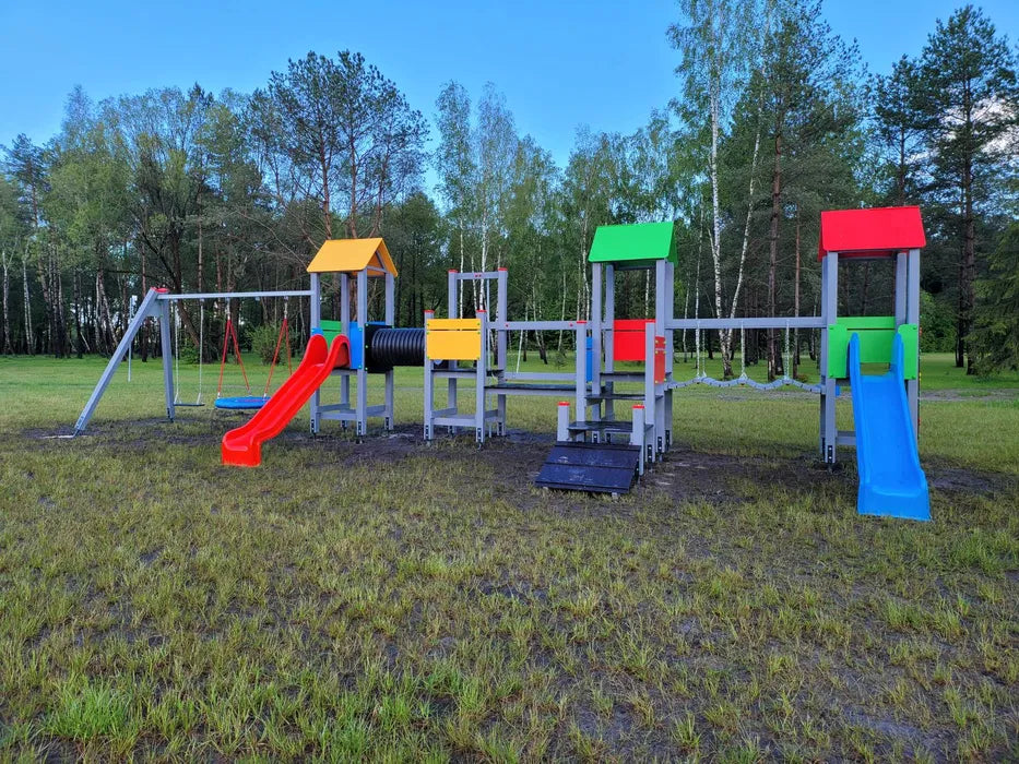 Žaidimų aikštelė "Spalvotasis kiemas"