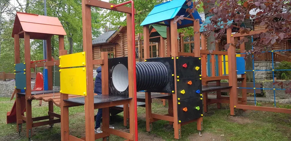 Žaidimų aikštelė "Milžinų kalnas"