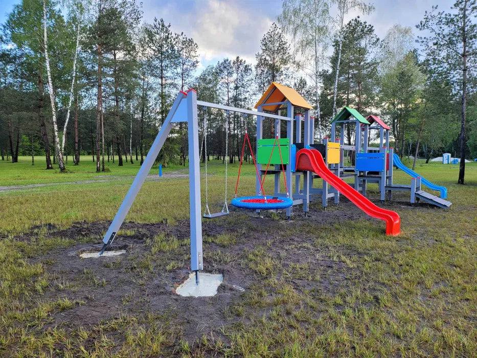 Žaidimų aikštelė "Spalvotasis kiemas"